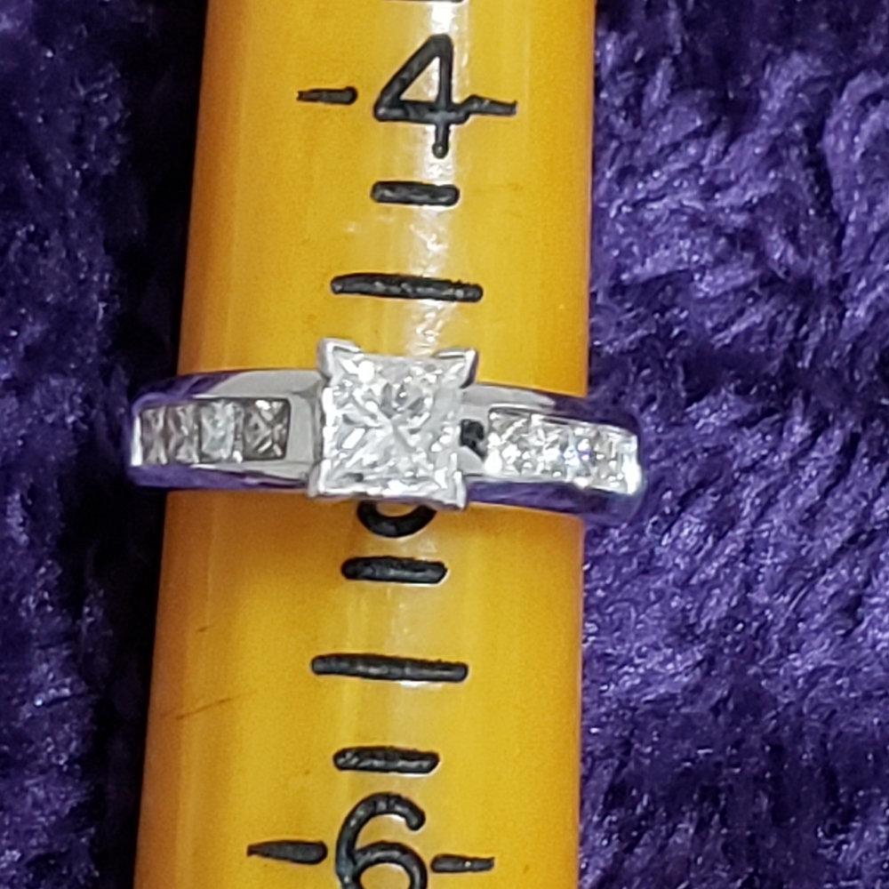 Helzberg Diamonds 14k White Gold Princess Diamond Engagement Ring 💞💎💍 - Picture 4 of 17